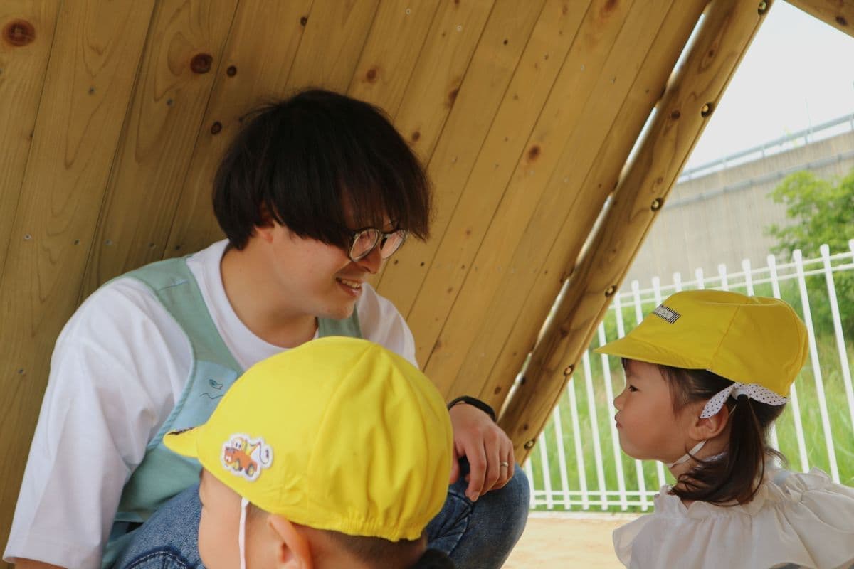 子どもとかくれんぼ