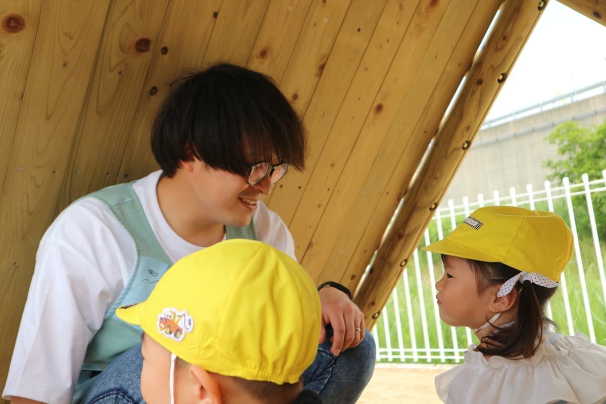 子どもとかくれんぼ